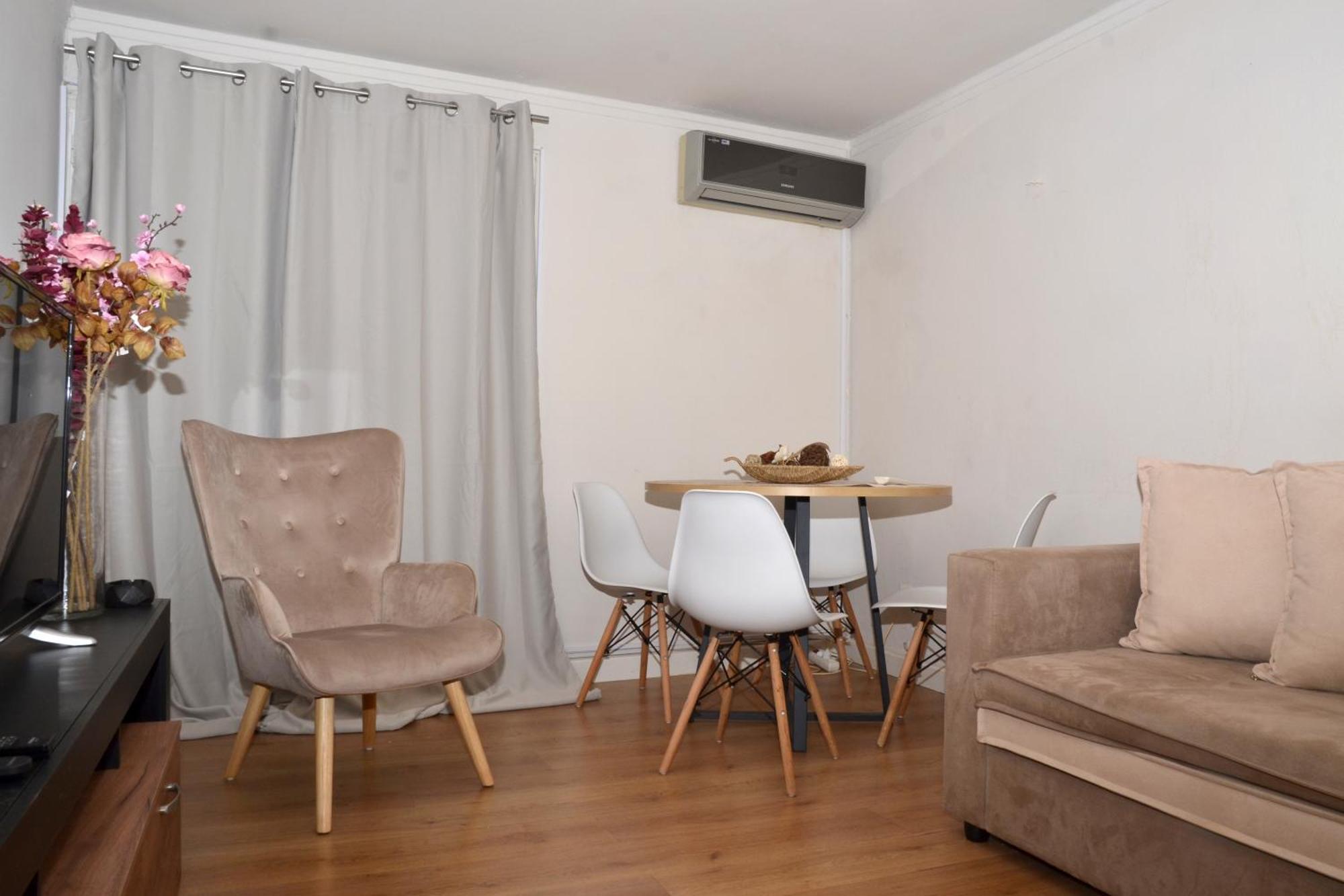 דירה διπλά από την θάλασσα אתונה