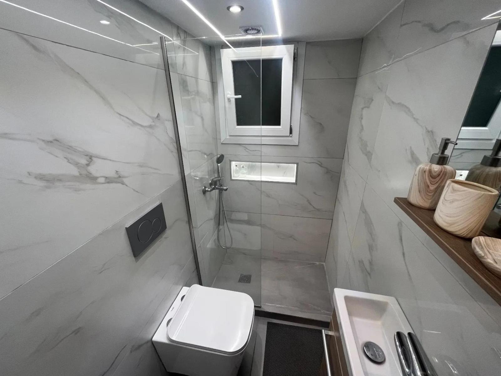 διπλά από την θάλασσα Appartement Athènes