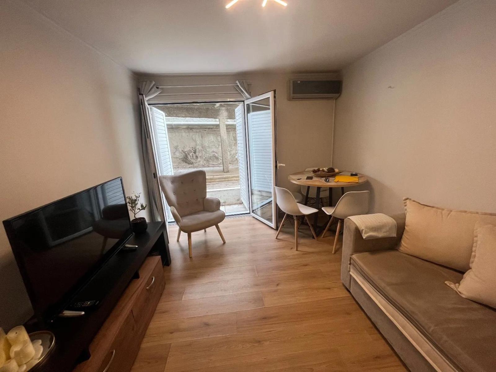 Appartement διπλά από την θάλασσα *